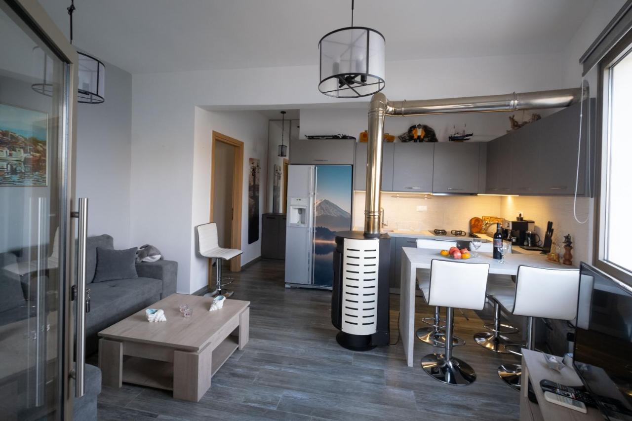 Seaside Flat With Hydromassage Apartment Mókhlos Ngoại thất bức ảnh
